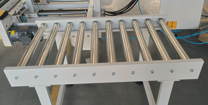  滾筒輸送線的動(dòng)力款和無(wú)動(dòng)力款有什么區(qū)別？